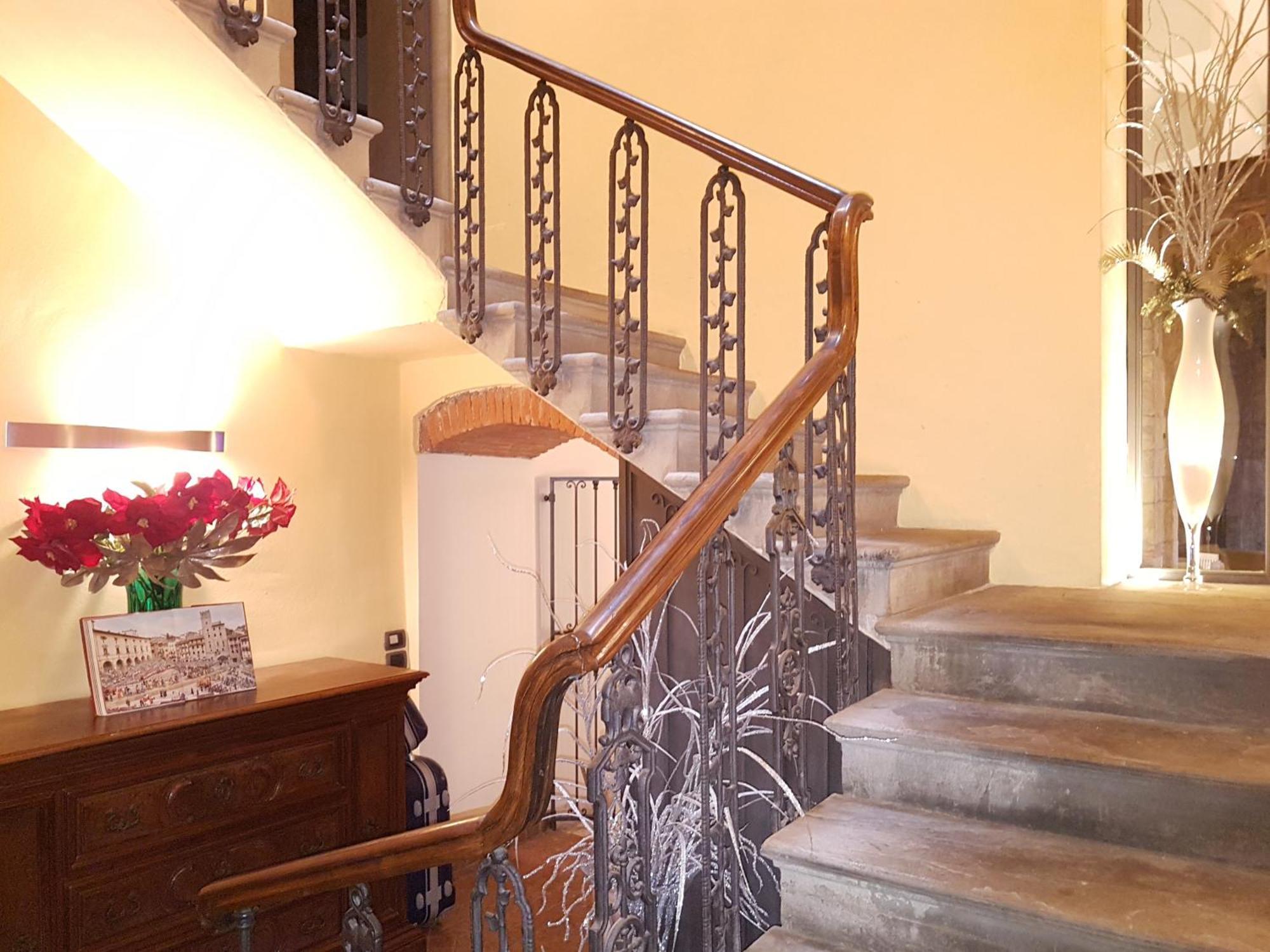La Corte Del Re Suite & Rooms Arezzo Eksteriør bilde